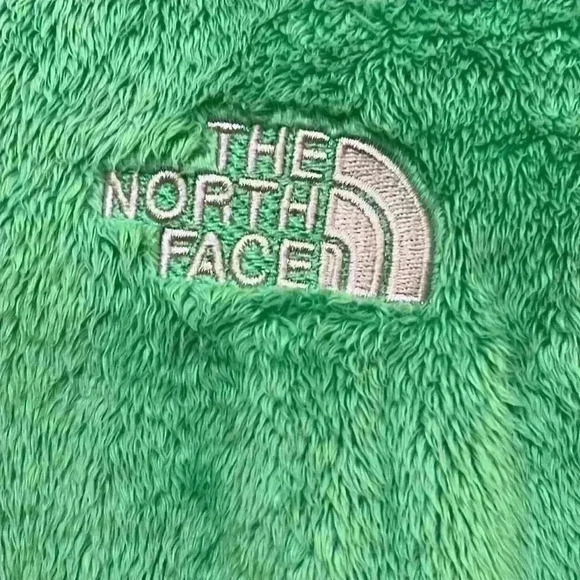 Northface Osito Jacket zip front - Picture 5 of 10